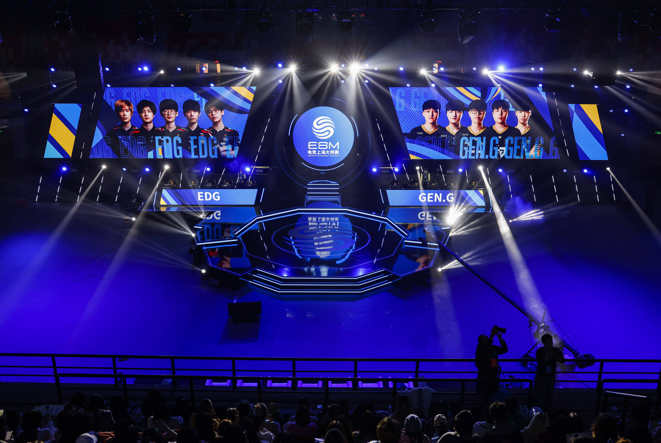 寄予厚望 寄予厚望