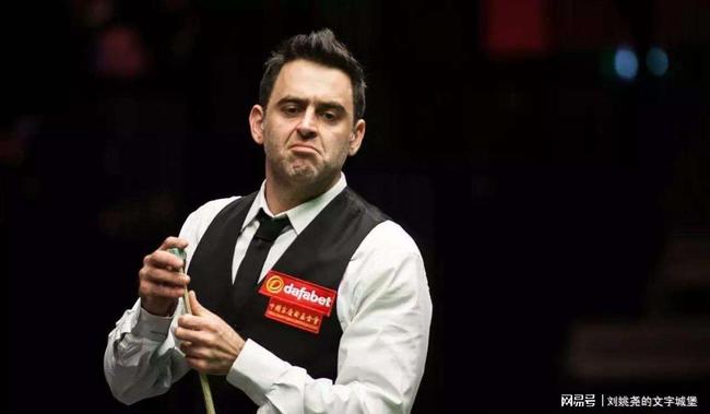 截然不同 截然不同