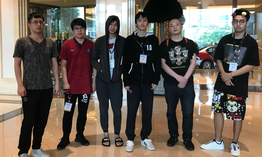 进一步通过